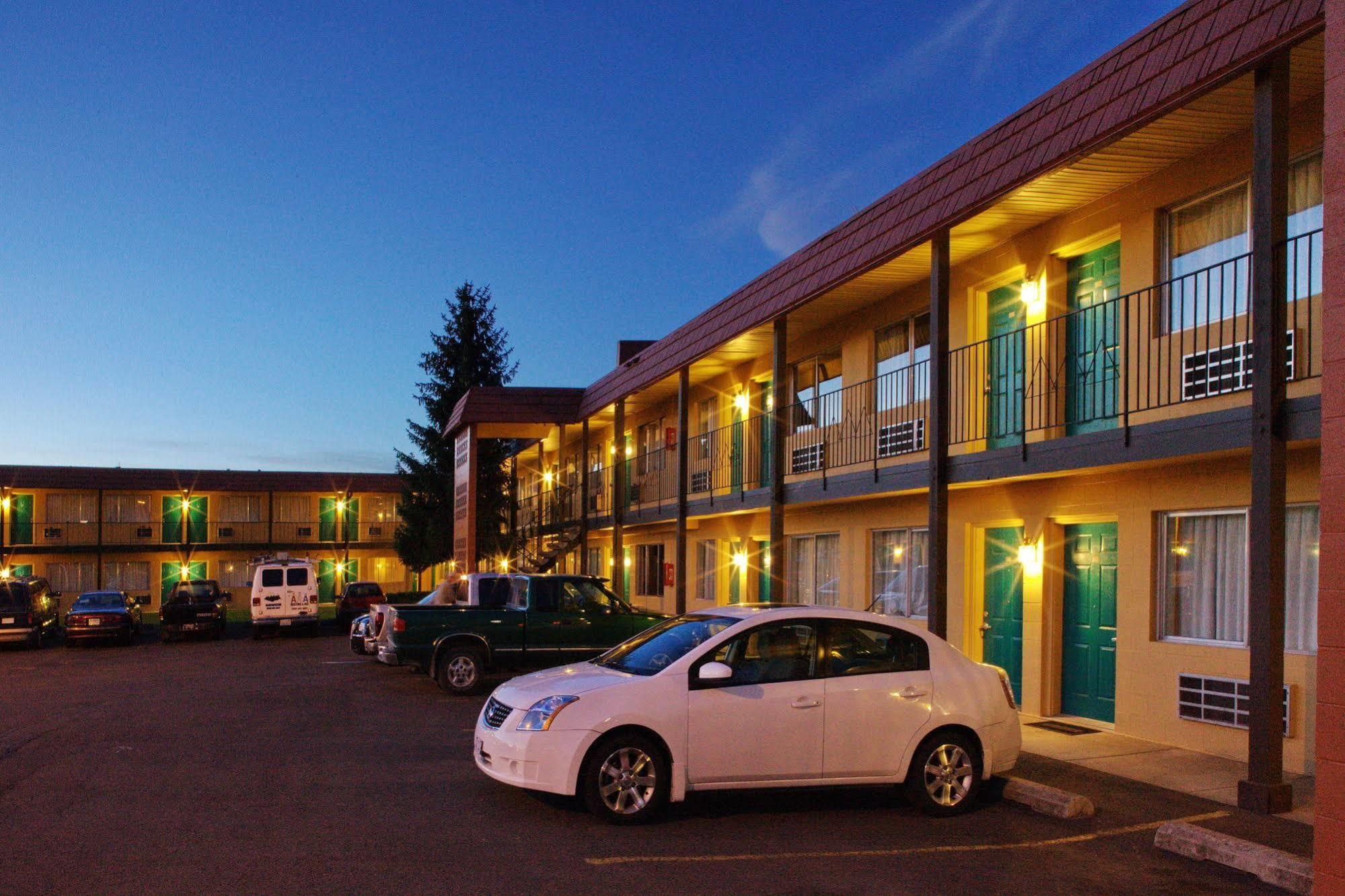 Tiki Lodge Motel Спокен Екстер'єр фото